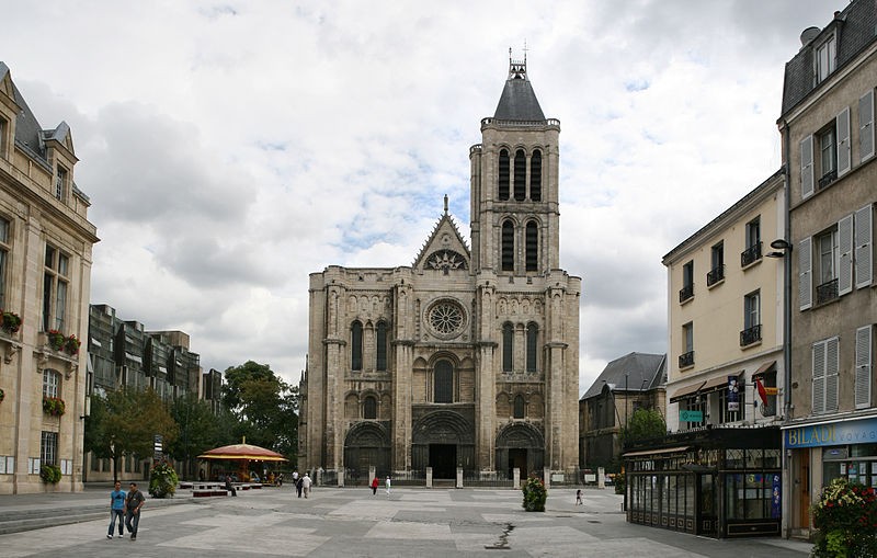 Extérieur de la façade ouest de Basilique royale de Saint-Denis. © Roi Boschi, Wikipédia.
